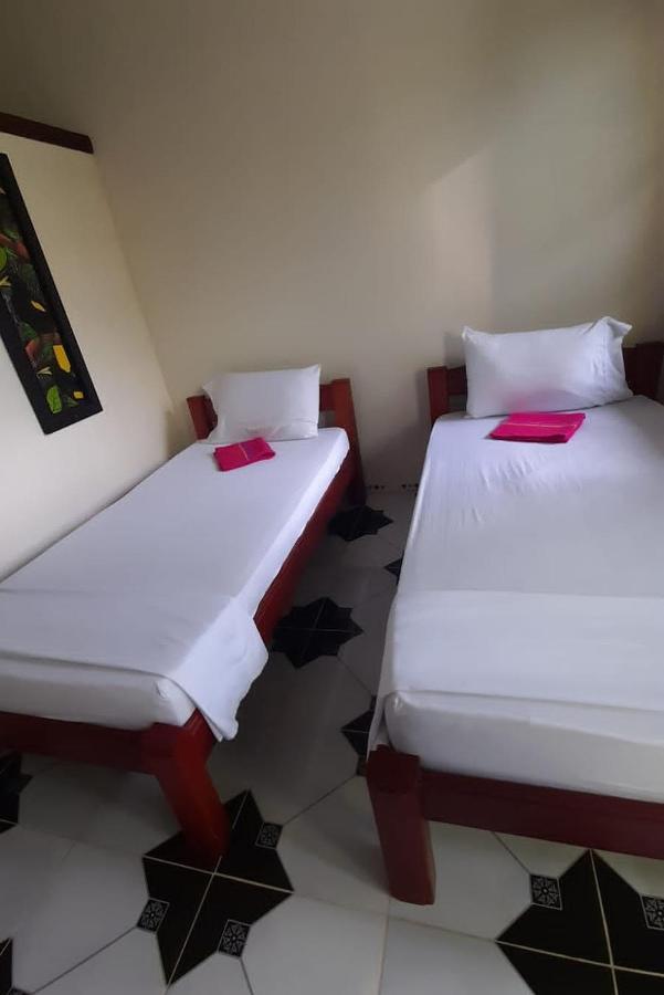 Wikungo Hotel Puerto Nariño エクステリア 写真
