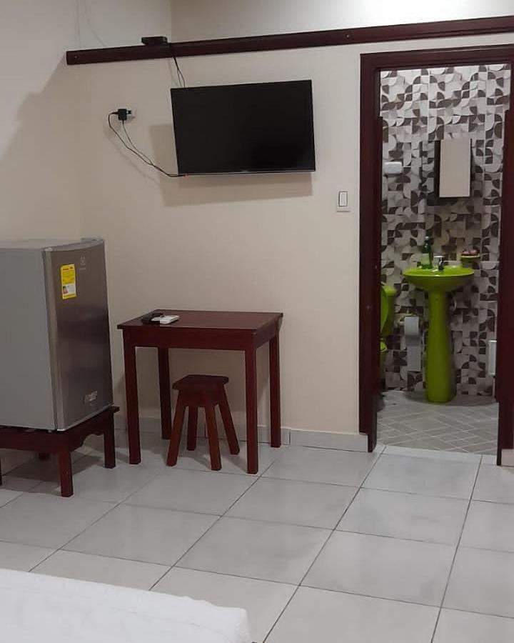 Wikungo Hotel Puerto Nariño エクステリア 写真