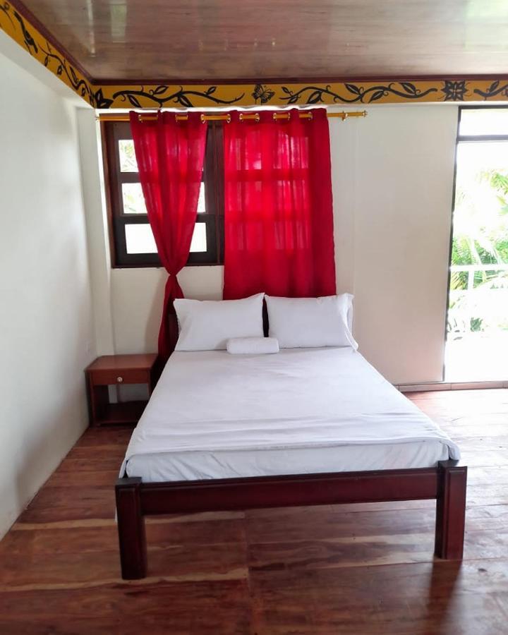 Wikungo Hotel Puerto Nariño エクステリア 写真