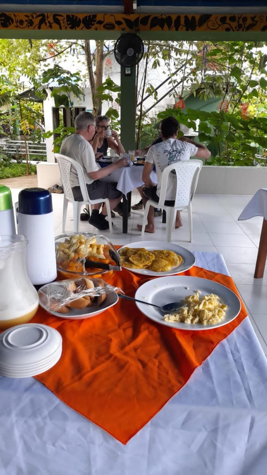 Wikungo Hotel Puerto Nariño エクステリア 写真
